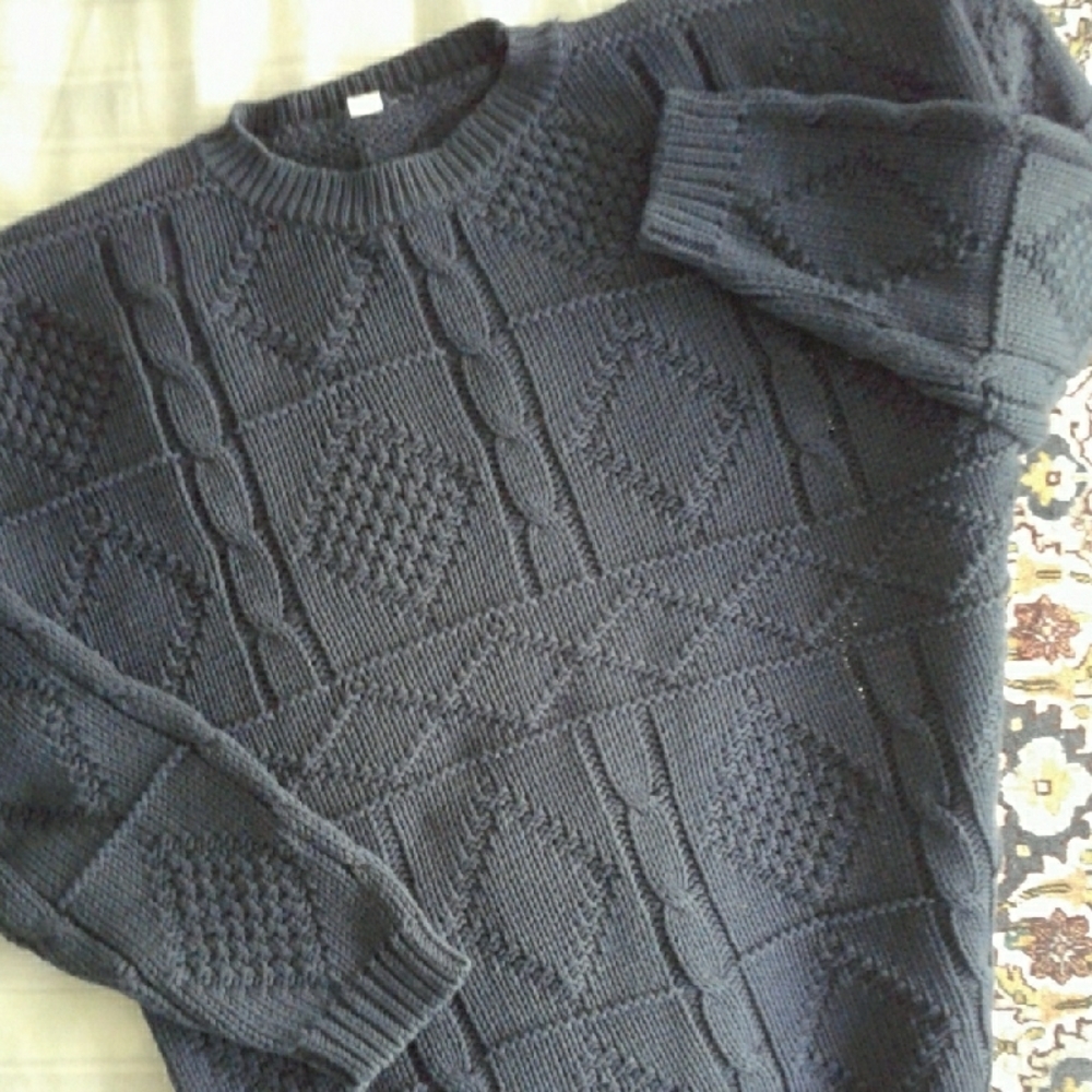 Men's Classic Cable Knit Sweater - Navy